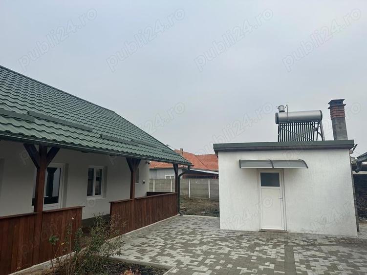Casă cu 5 camere cu Teren 3885 Mp în Izgar