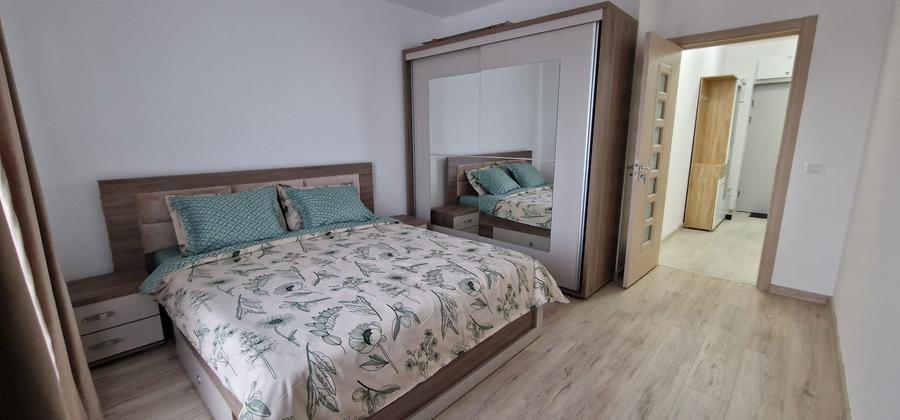 Apartament cu 2 camere decomandat în Exterior Vest