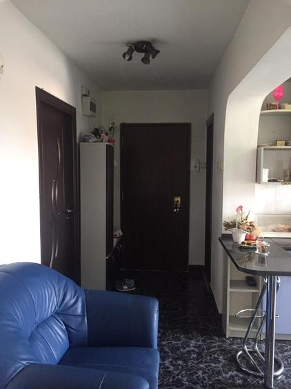 Apartament cu 3 camere decomandat în Cantemir