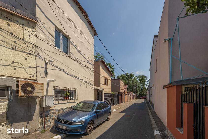 Casă cu 4 camere cu Teren 110 Mp în Rahova