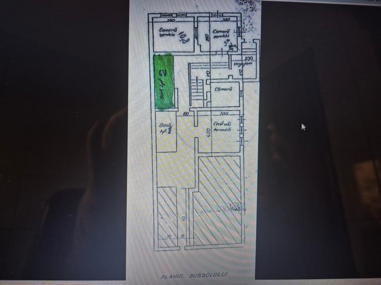 Apartament cu 4 camere semidecomandat în Mărășești