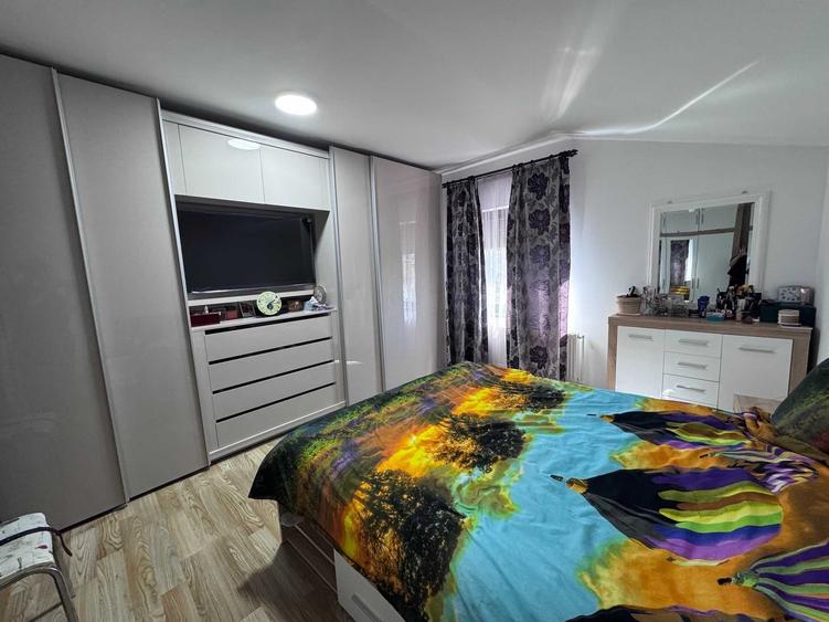 Casă cu 4 camere în Central