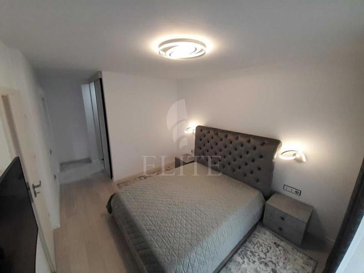 Apartament cu 3 camere semidecomandat în Bună Ziua