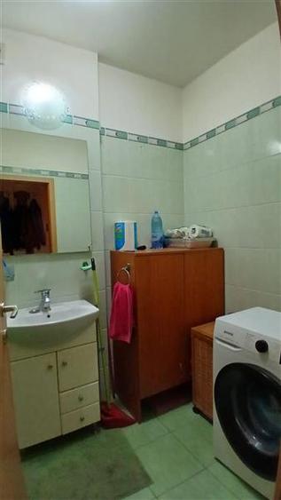 Apartament cu 3 camere decomandat în 1 Decembrie 1918
