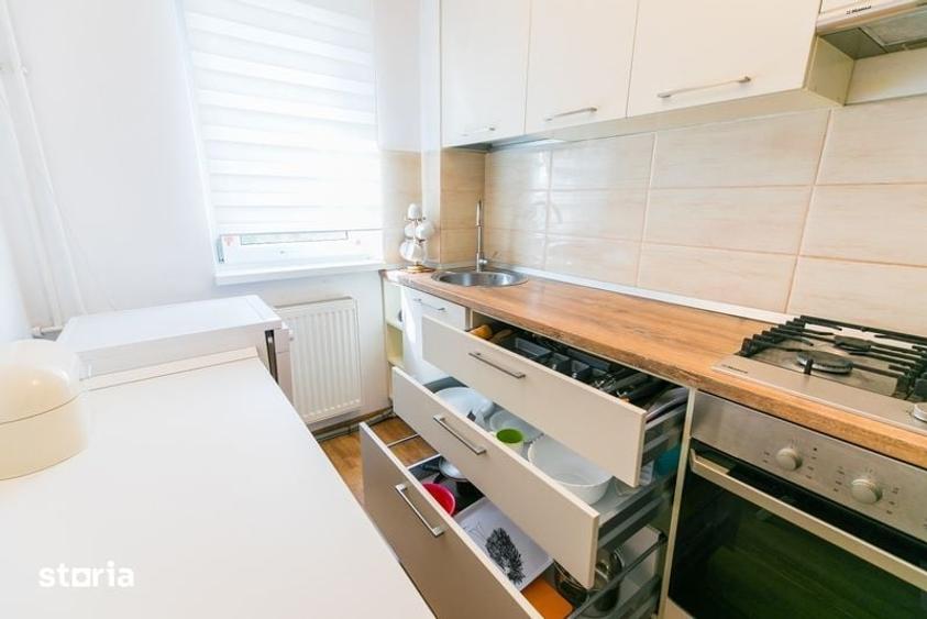 Apartament cu 3 camere semidecomandat în Gării