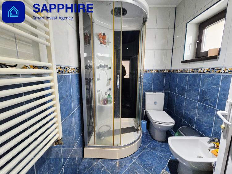 Casă individuală cu 4 camere cu Canalizare în Est