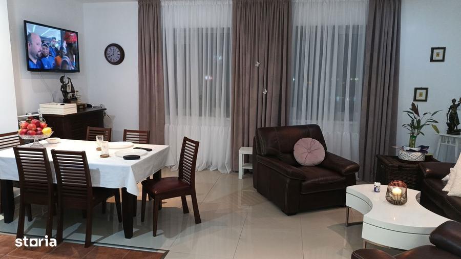 Apartament cu 3 camere în Vitan