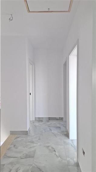 Duplex cu 4 camere cu Canalizare în Valea Lupului