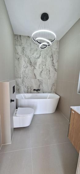 Duplex cu 4 camere cu Canalizare în Dumbrăvița