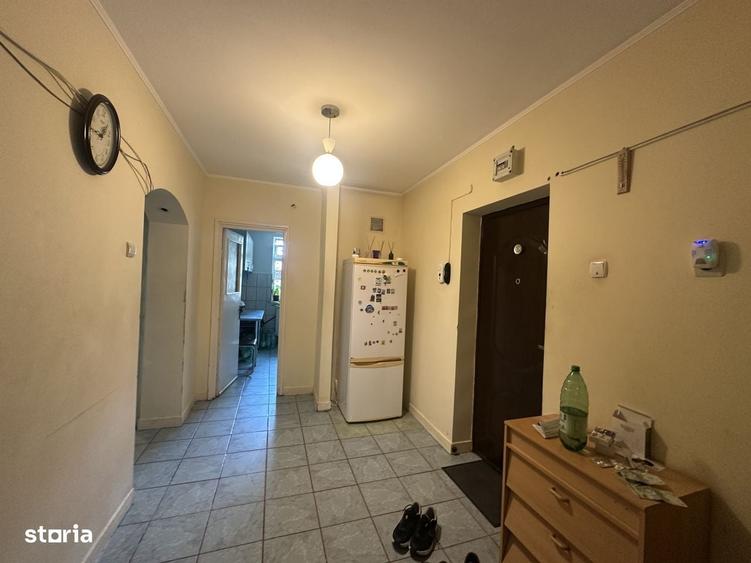 Apartament cu 3 camere decomandat în Nord