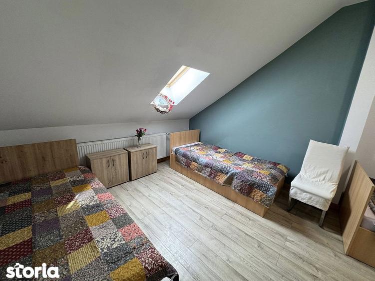 Casă cu 8 camere cu Teren 500 Mp în Turnișor
