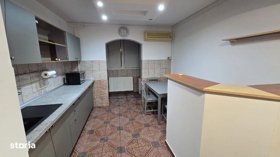 Apartament cu 2 camere decomandat în Tei