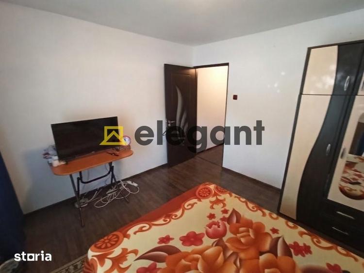 Apartament cu 3 camere decomandat în Rovine