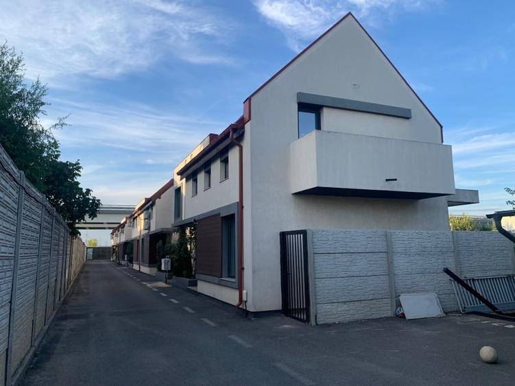 Casă 4 camere de închiriat | Bragadiru | Curte | 2 parcări | Prima închiriere - 9