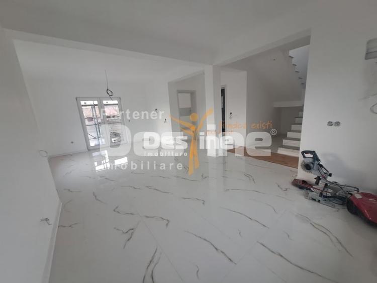 Casă individuală cu 4 camere cu Teren 407 Mp în Miroslava