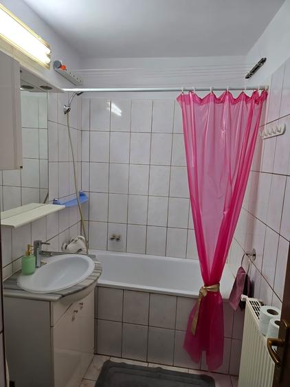 Apartament cu 2 camere decomandat în 23 August (Cațelul)