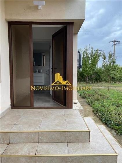 Duplex cu 4 camere cu Teren 800 Mp în Strejnicu