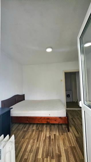 Apartament cu 2 camere semidecomandat în Berceni
