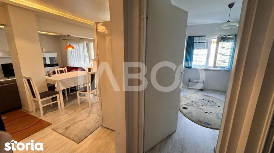 Apartament cu 4 camere semidecomandat, mobilat în Est