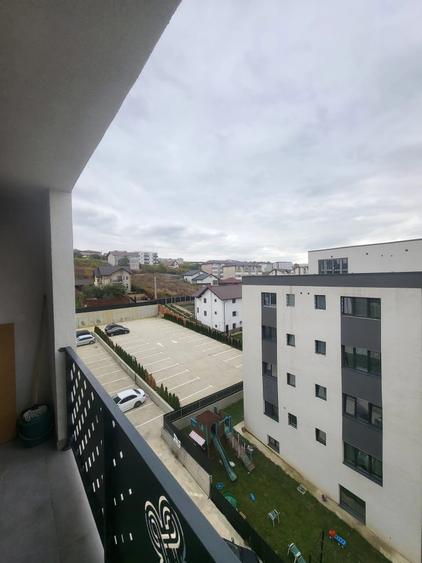 Apartament cu 2 camere decomandat în Vișani