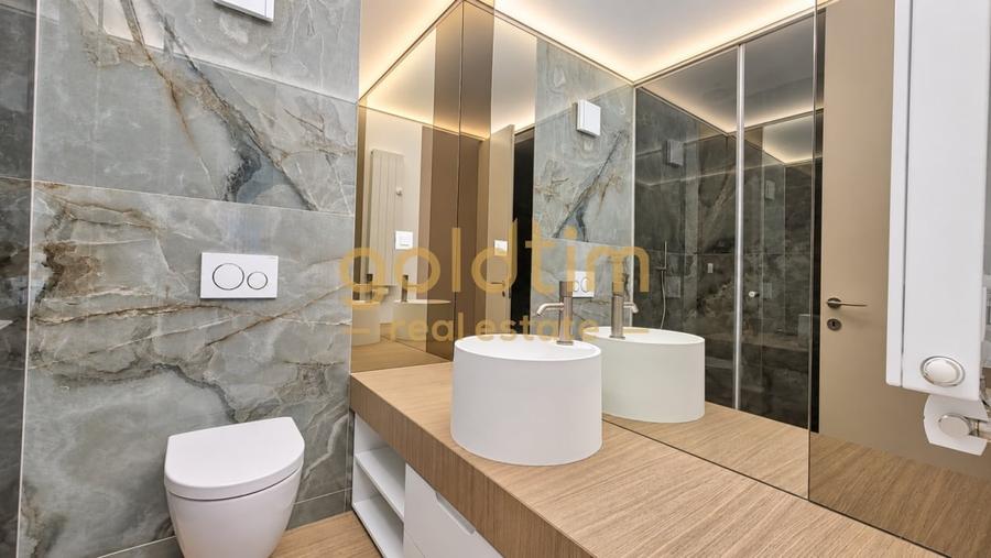 Apartament cu 3 camere semidecomandat, mobilat în Iancu Nicolae