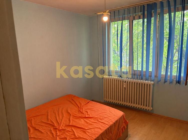 Apartament cu 3 camere decomandat, mobilat în Drumul Taberei