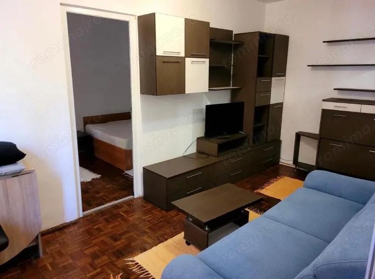 Apartament cu 2 camere semidecomandat, mobilat în Valea Rosie