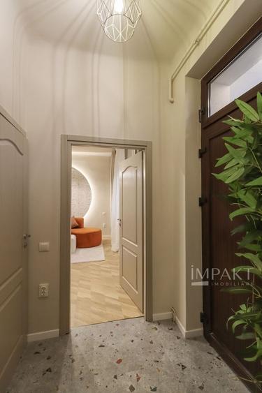 Apartament cu 2 camere semidecomandat, mobilat în Central