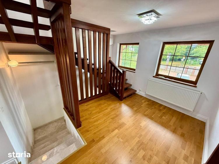 Casă cu 5 camere cu Teren 750 Mp în Bârnova