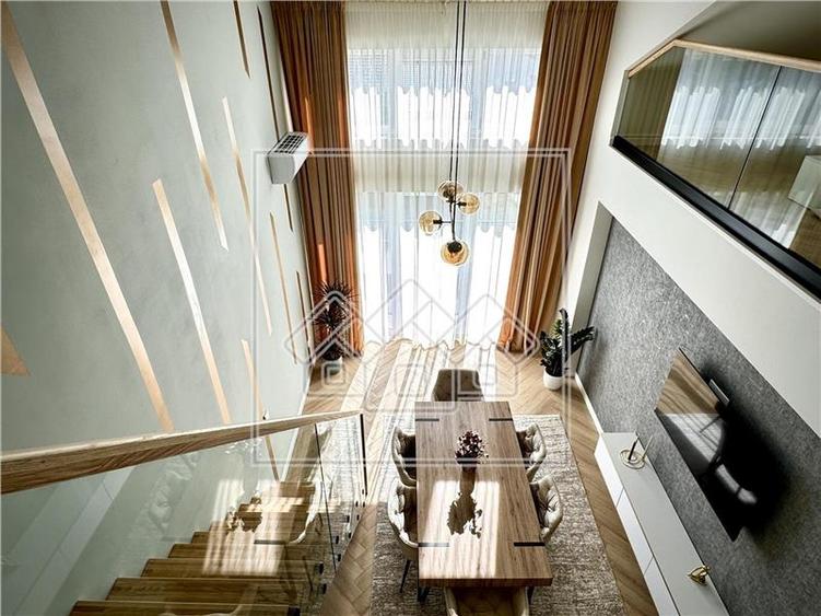 Penthouse cu 5 camere semidecomandat, mobilat în Exterior Vest