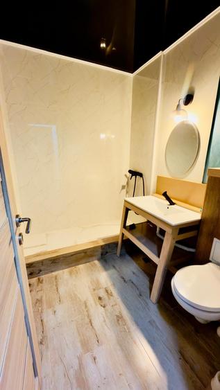 Apartament cu 3 camere semidecomandat în Mazepa 1