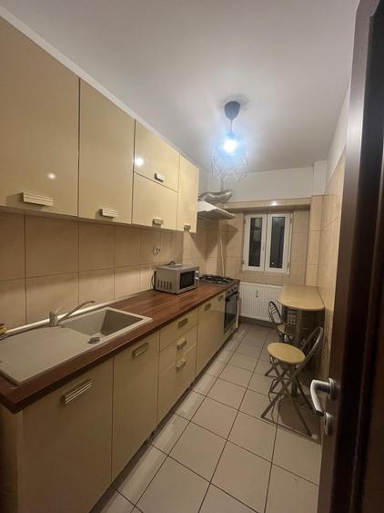 Garsonieră decomandată, mobilată în Nerva Traian