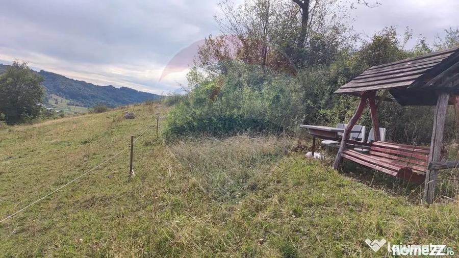 Teren de 3082 mp, în Damiș