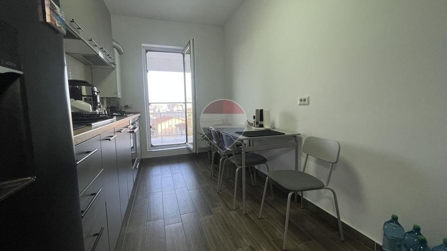 Apartament cu 2 camere decomandat, mobilat în Titan
