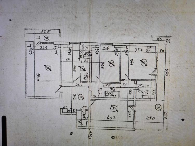 Apartament cu 4 camere decomandat în Lacul Tei