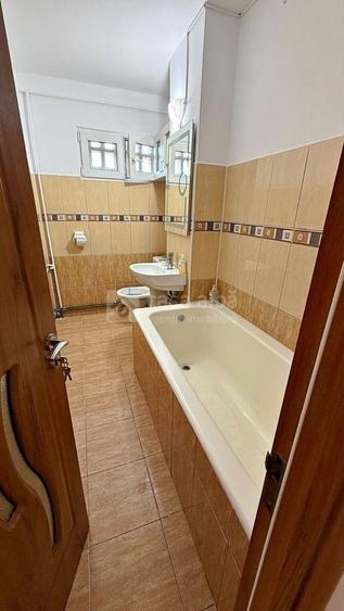 Apartament cu 2 camere nedecomandat, mobilat în Podu Roș