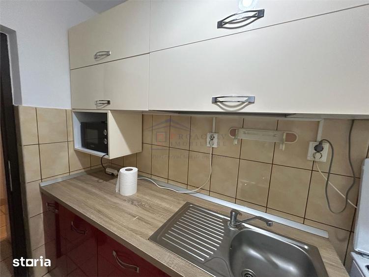 Apartament cu 2 camere nedecomandat, mobilat în George Enescu