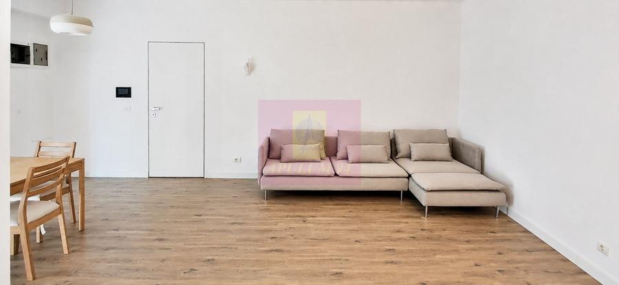 Apartament cu 4 camere decomandat în Armeneasca