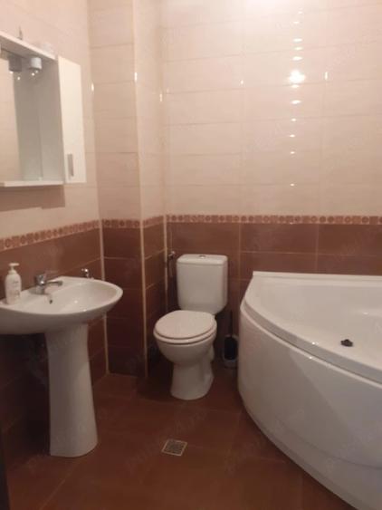 Apartament cu 2 camere decomandat în Florești