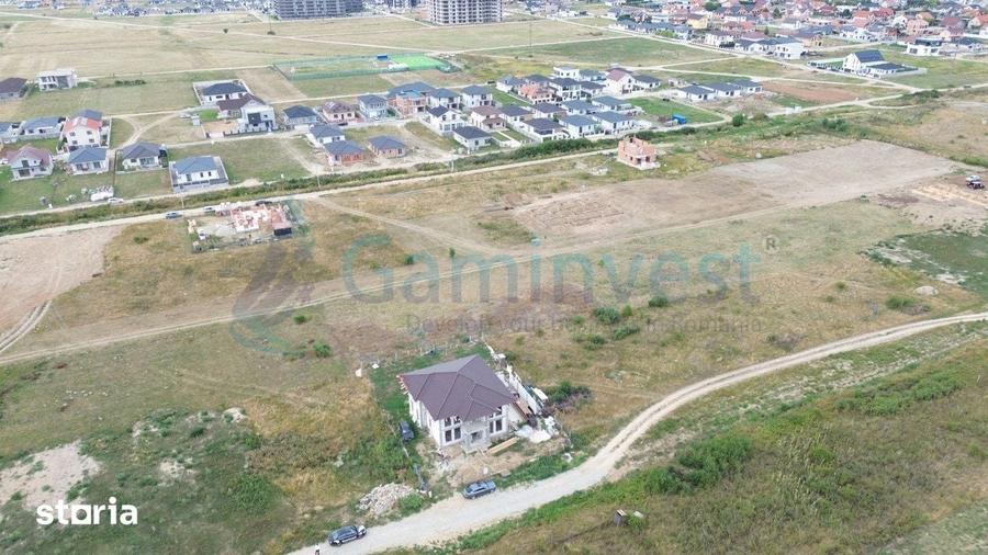 Teren de 800 mp, în Sânmartin