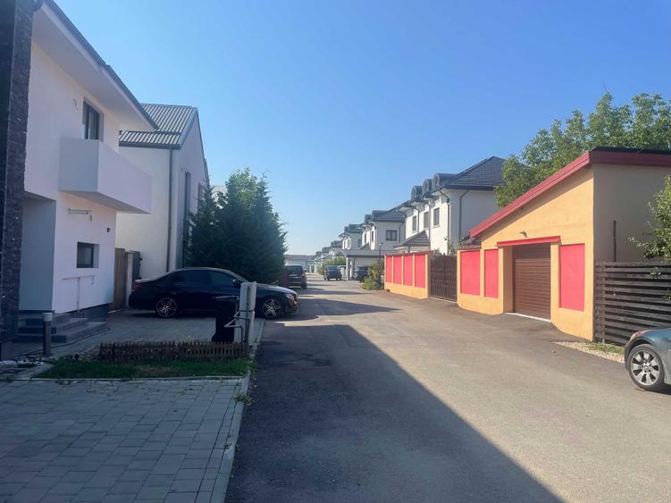 Casă cu 4 camere în Corbeanca