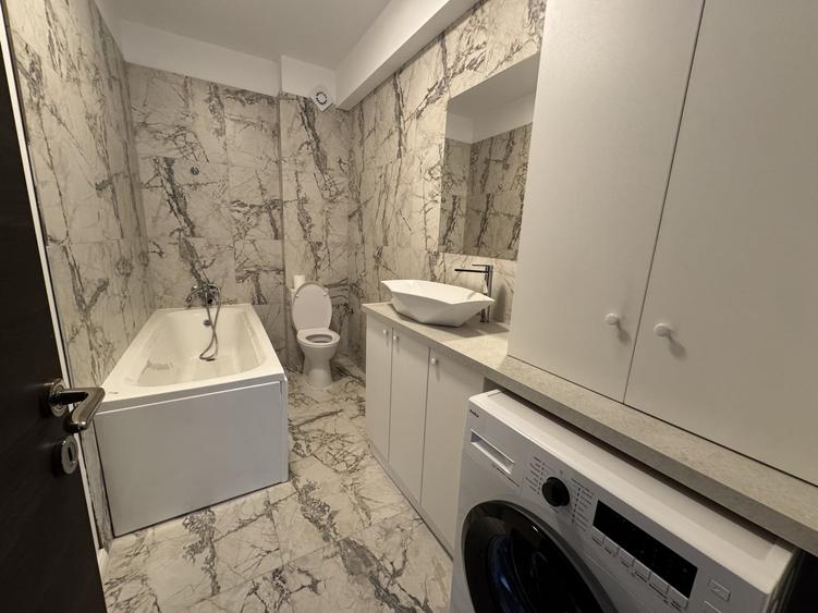 Apartament cu 2 camere decomandat, mobilat în 1 Decembrie
