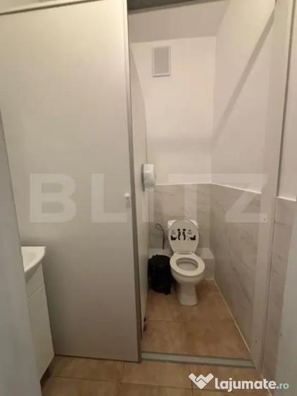 Spațiu comercial, de 90 mp, în Micro 12