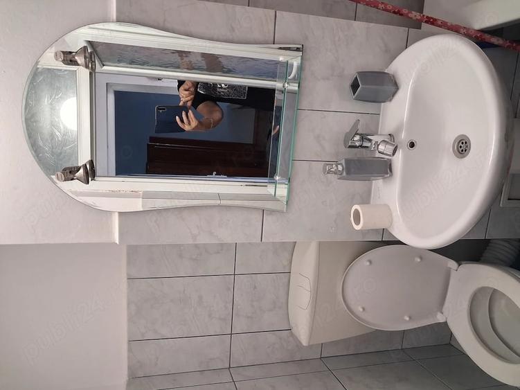 Garsonieră decomandată în Central