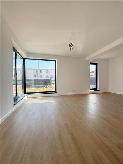 Duplex cu 4 camere cu Canalizare în Ghimbav Livadă