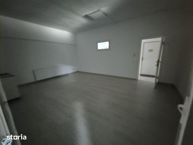 Spatiu birou 35 mp zona Broscarie - 3