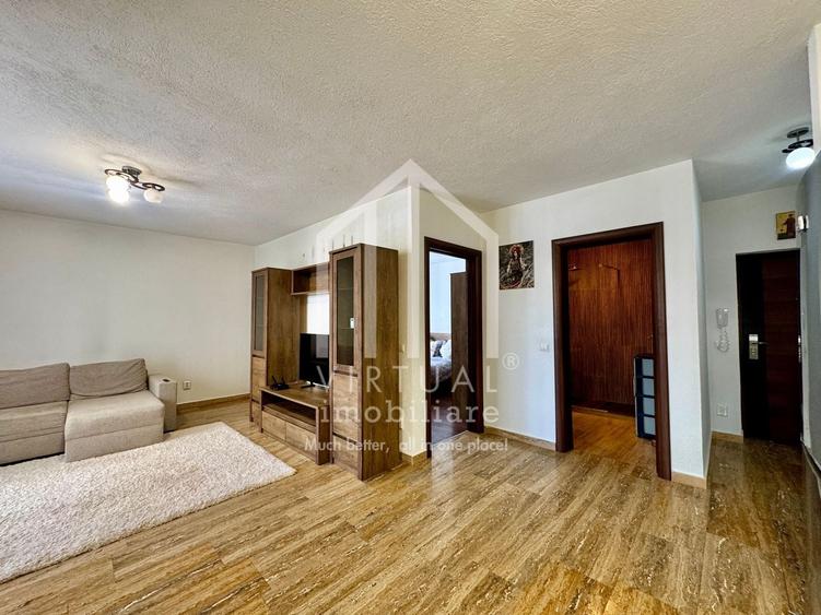 Apartament cu 2 camere semidecomandat, mobilat în Central