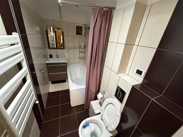 Apartament cu 2 camere decomandat, mobilat în Est