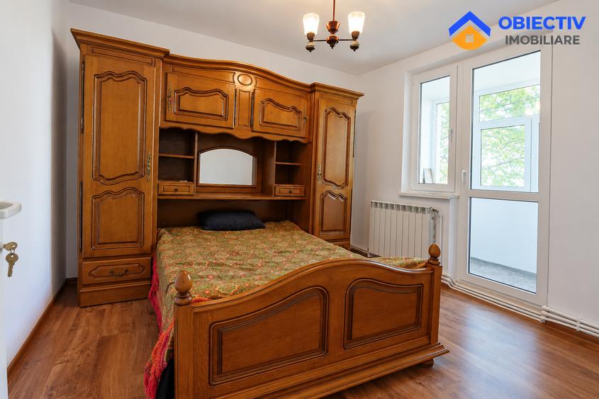 Apartament cu 3 camere decomandat în Central