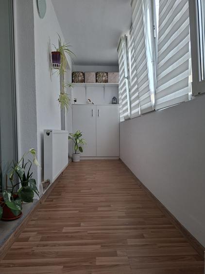 Apartament cu 2 camere semidecomandat în Florești